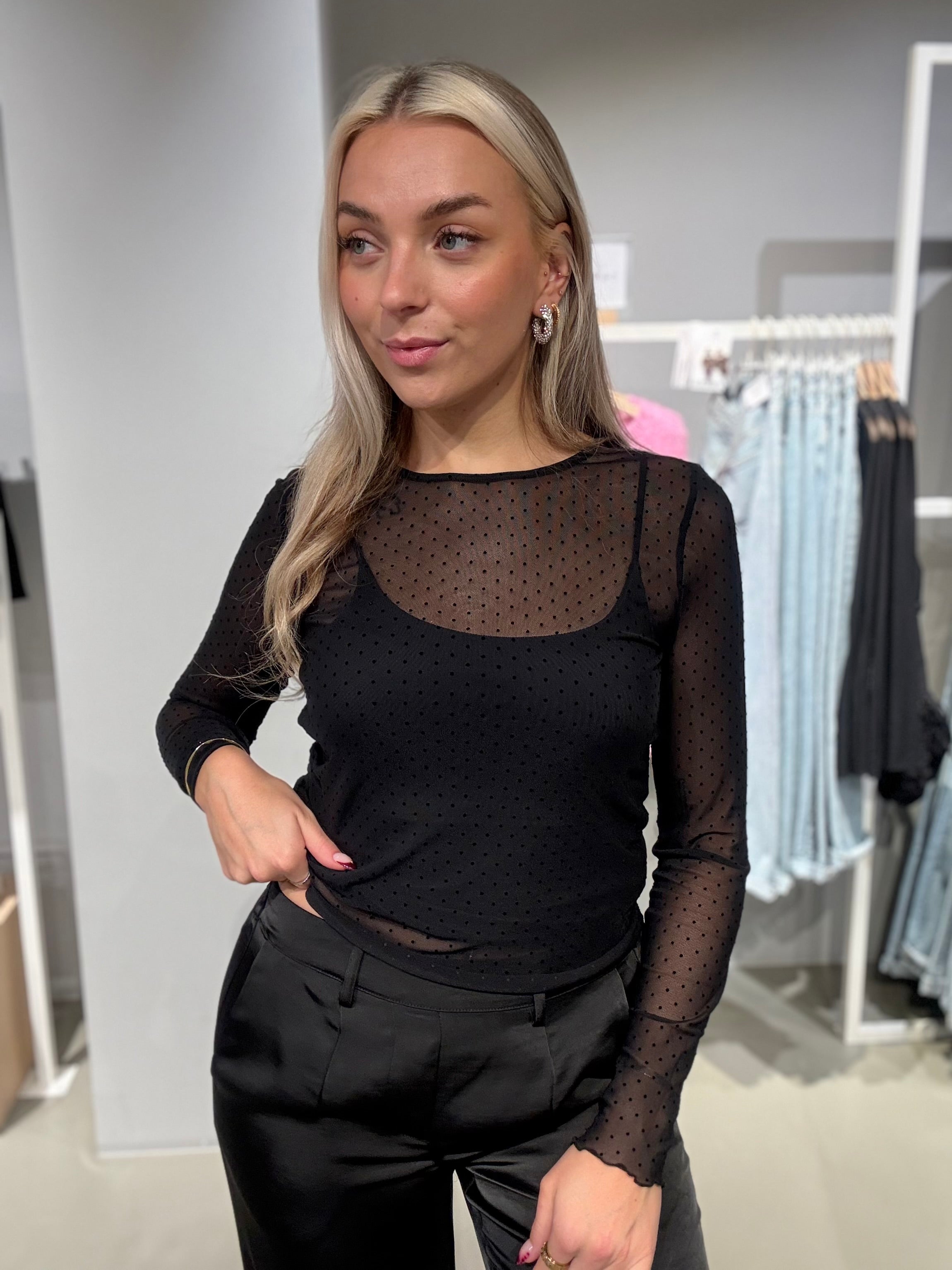 PCORINE Top - Black